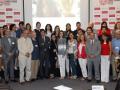 Fotografía de la Reina Letizia con los participantes del curso de verano HAMBRE CERO